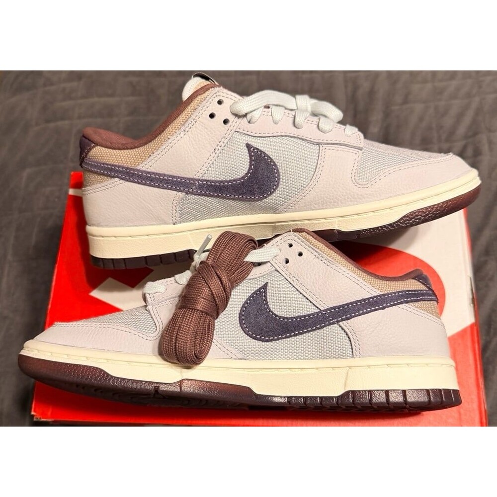 NIKE DUNK LOW “MOON PARTICLE” SIZE 8M/9.5W